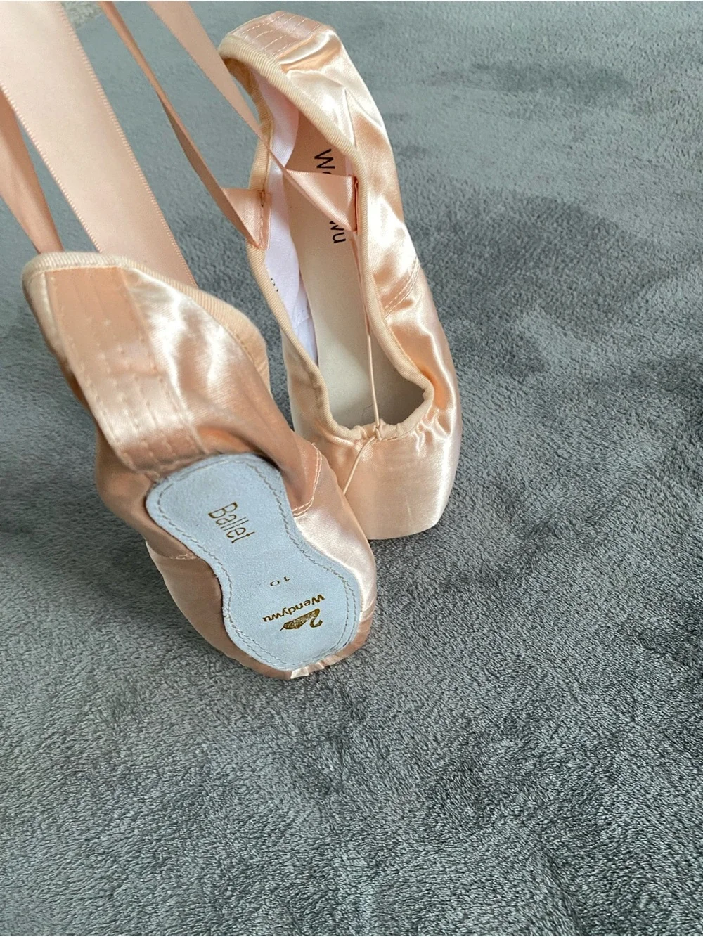 Wendywu Pink Satin Pointe Ballet Shoes Size 10 - Picture 9 of 16